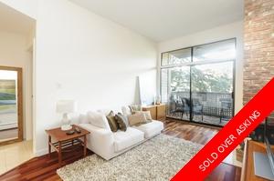 Kits (North of 4th) Condo for sale: Kitsilano Terrace 1 bedroom 522 sq.ft. (Listed 2015-10-13)